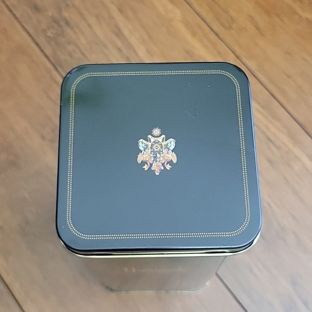Harrods Knightbridge Butter Sultana Collectible Cookie Tin, Dark Green/Black